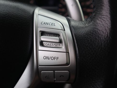 Used 2016 Nissan Altima 2.5 SR w/ LED Appearance Package image 54