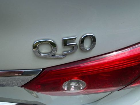 Used 2015 INFINITI Q50 Premium w/ Navigation Package RWD image 46