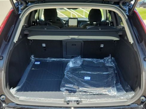 New 2026 Volvo XC60 B5 Plus w/ Climate Package image 17