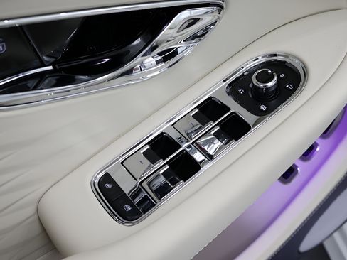 New 2026 Bentley Continental GTC AWD/4WD image 14