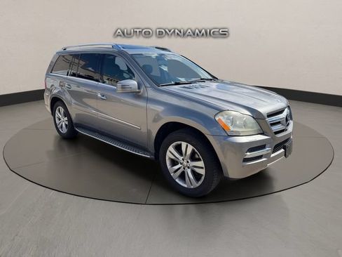 Used 2012 Mercedes-Benz GL 450 4MATIC image 3