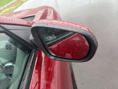 Used 2024 Chevrolet Trax LT w/ LT Convenience Package image 6