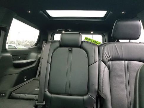 Used 2022 Jeep Wagoneer Series III w/ Premium Group I image 26