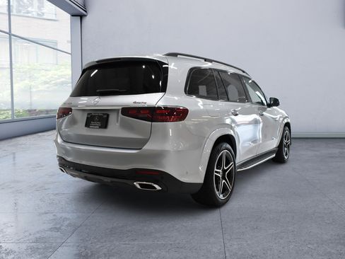 Certified 2026 Mercedes-Benz GLS 450 4MATIC w/ AMG Line Exterior image 6