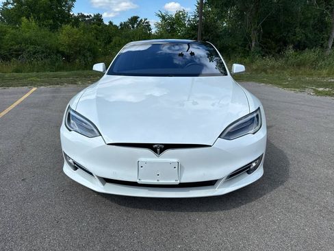 Used 2020 Tesla Model S AWD image 2