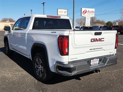 Certified 2025 GMC Sierra 1500 SLT image 3