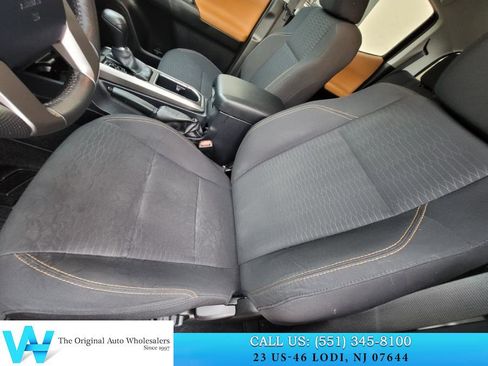 Used 2017 Toyota Tacoma SR5 image 10