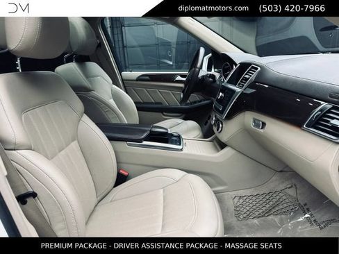 Used 2015 Mercedes-Benz GL 450 4MATIC image 19