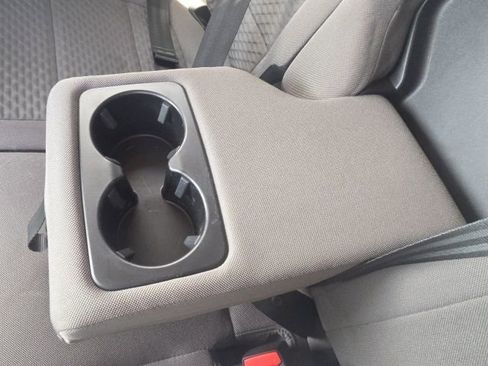 Used 2020 Ford Escape SE image 19