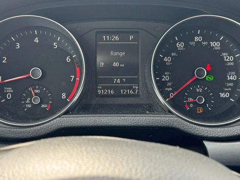 Used 2017 Volkswagen Passat 1.8T R-Line image 18