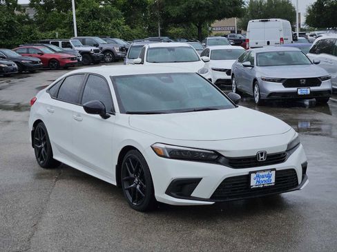 Certified 2023 Honda Civic Sport image 3