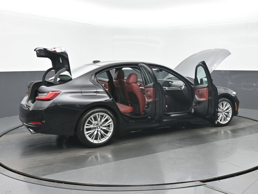 Used 2023 BMW 330i xDrive Sedan w/ Premium Package AWD/4WD image 38
