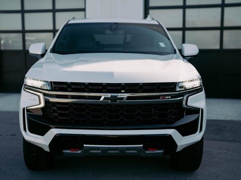 Used 2022 Chevrolet Tahoe Z71 image 2