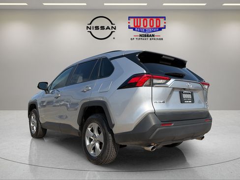 Used 2025 Toyota RAV4 XLE AWD/4WD image 4