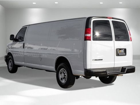 Used 2022 Chevrolet Express 2500 Extended w/ Driver Convenience Package image 8
