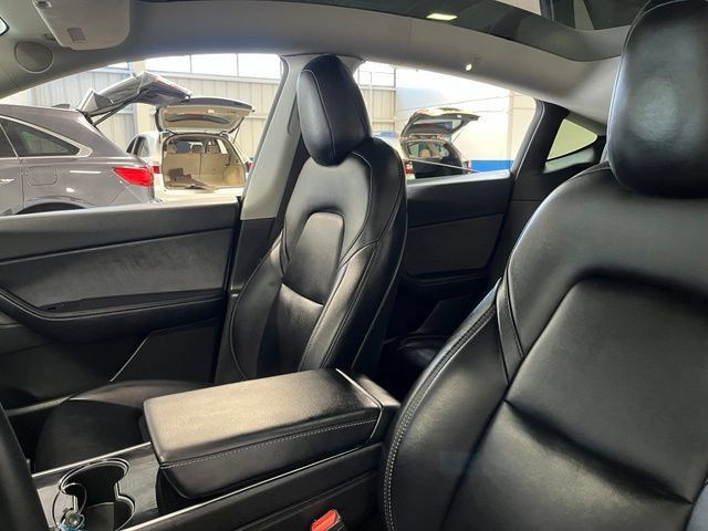 Used 2020 Tesla Model Y Long Range AWD/4WD image 24