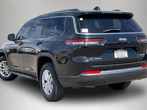 Used 2022 Jeep Grand Cherokee L Laredo w/ Luxury Tech Group I AWD/4WD image 4