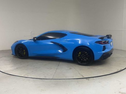 Used 2023 Chevrolet Corvette Stingray Preferred Cpe w/ Z51 Performance Package RWD image 4