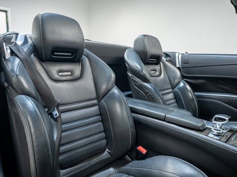Used 2017 Mercedes-Benz SL 63 AMG image 38