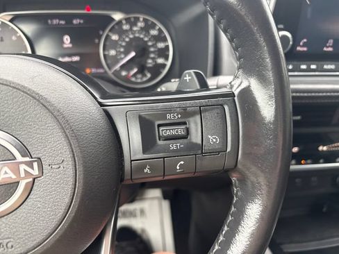 Used 2022 Nissan Rogue S AWD/4WD image 12