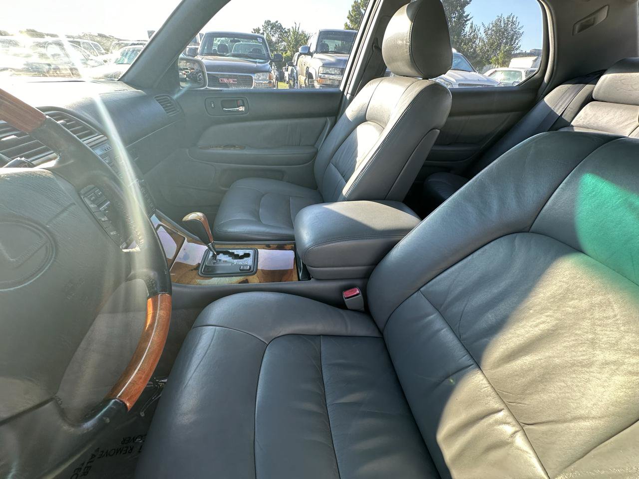 Used 1999 Lexus LS 400 w/ Premium Pkg RWD image 69
