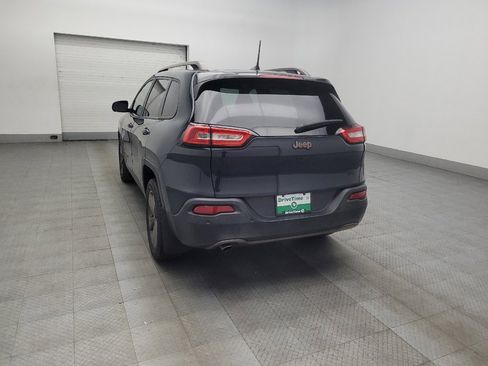 Used 2016 Jeep Cherokee 75th Anniversary FWD image 5