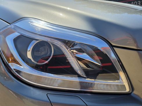 Used 2015 Mercedes-Benz GL 320 BlueTEC 4MATIC w/ Premium I Package image 12