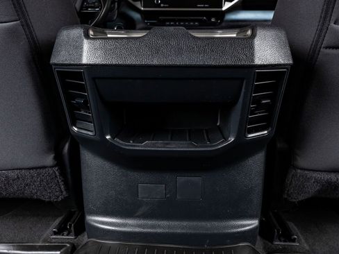 Used 2022 Toyota Tundra SR5 w/ SR5 Convenience Package image 32