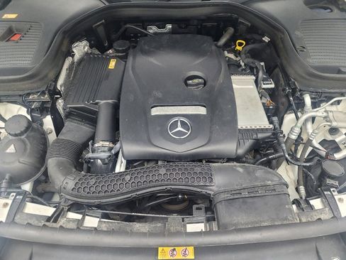 Used 2016 Mercedes-Benz GLC 300 4MATIC image 30