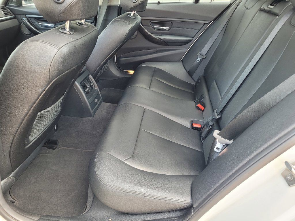 Used 2015 BMW 335i Sedan RWD image 6