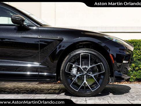 Used 2025 Aston Martin DBX 707 image 22