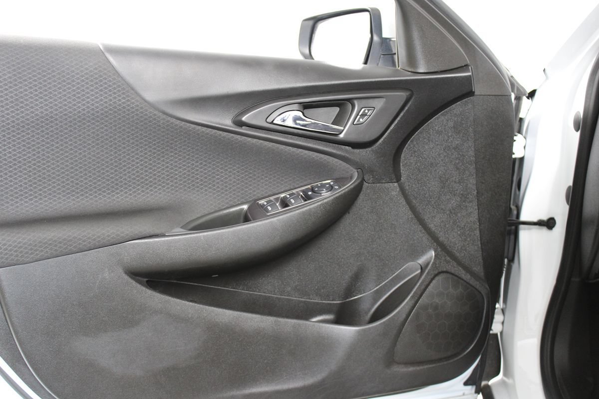 Used 2023 Chevrolet Malibu LT FWD image 9