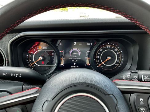 Used 2024 Jeep Wrangler Unlimited Rubicon AWD/4WD image 13