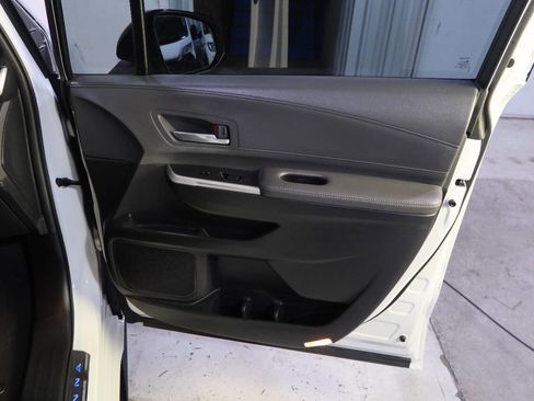 Used 2023 Toyota Sienna XSE image 14