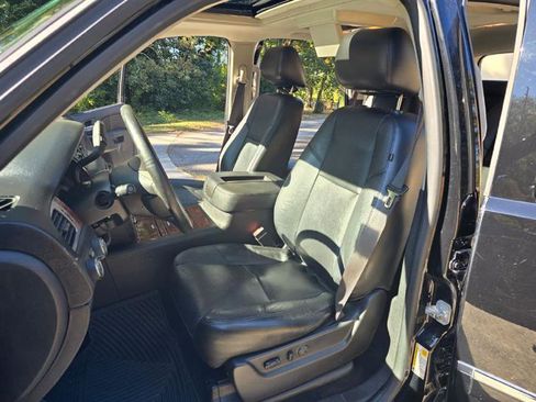 Used 2013 Chevrolet Tahoe LTZ image 5