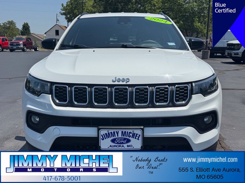 Used 2024 Jeep Compass Latitude AWD/4WD image 32