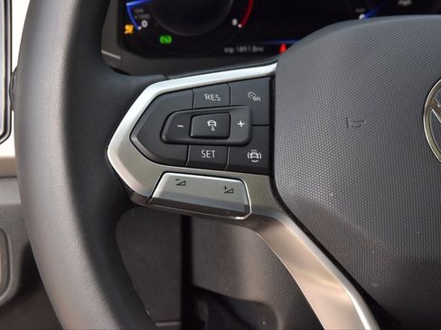 Used 2022 Volkswagen Atlas SE image 25