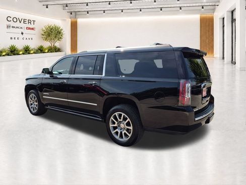 Used 2019 GMC Yukon XL Denali AWD/4WD image 9