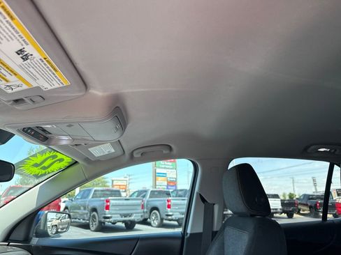 Used 2022 Chevrolet Equinox LT FWD image 24