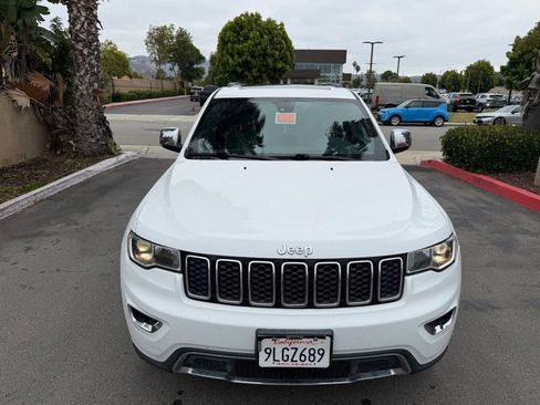 Used 2021 Jeep Grand Cherokee Limited w/ Luxury Group II AWD/4WD image 3