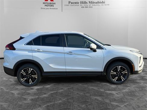 New 2026 Mitsubishi Eclipse Cross SE image 4