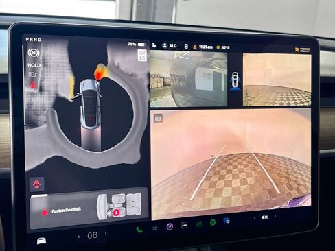 Used 2023 Tesla Model Y Long Range image 17