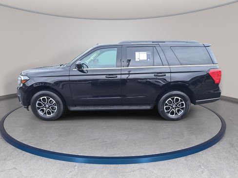 Used 2024 Ford Expedition XLT AWD/4WD image 8
