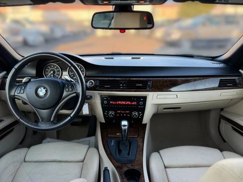 Used 2008 BMW 328i Convertible w/ Premium Pkg RWD image 18