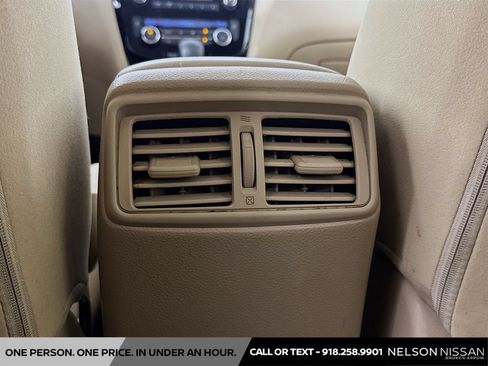 Used 2016 Nissan Rogue SV AWD/4WD image 23
