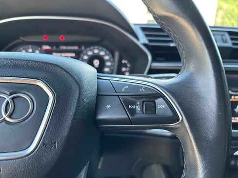 Used 2023 Audi Q3 2.0T Premium image 16