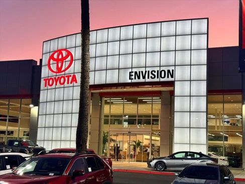 Certified 2023 Toyota Highlander L image 41