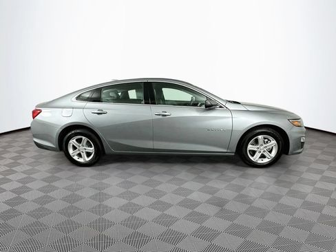 Used 2024 Chevrolet Malibu LT FWD image 12