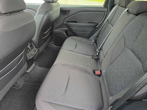 Certified 2026 Subaru Forester Premium w/ Base/Premium Package AWD/4WD image 35