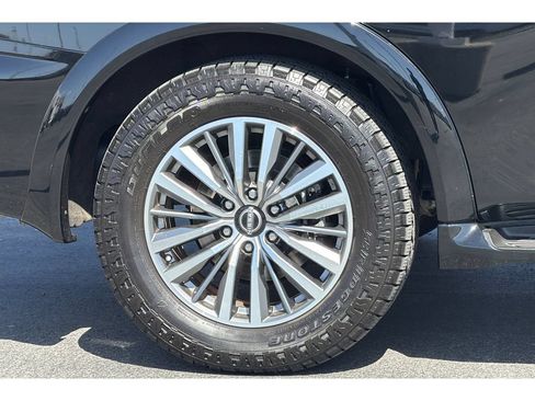 Used 2021 Nissan Armada SV w/ SV Appearance Package RWD image 34